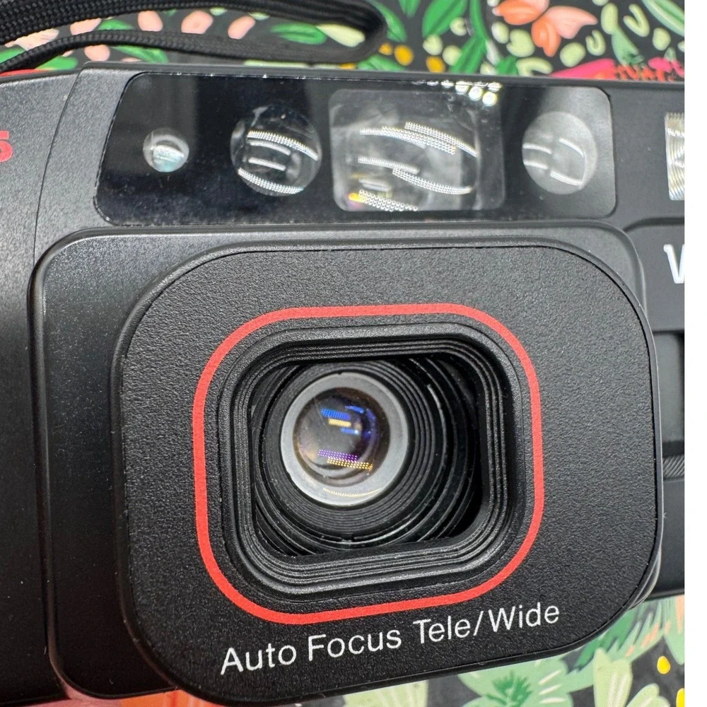 Vivitar TL 125 35mm Film Camera Auto Focus Tele Wide Point and Shoot Black